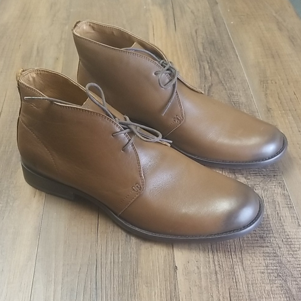 Frye Men's Phillip Chukka Boots - Picture 1 of 4